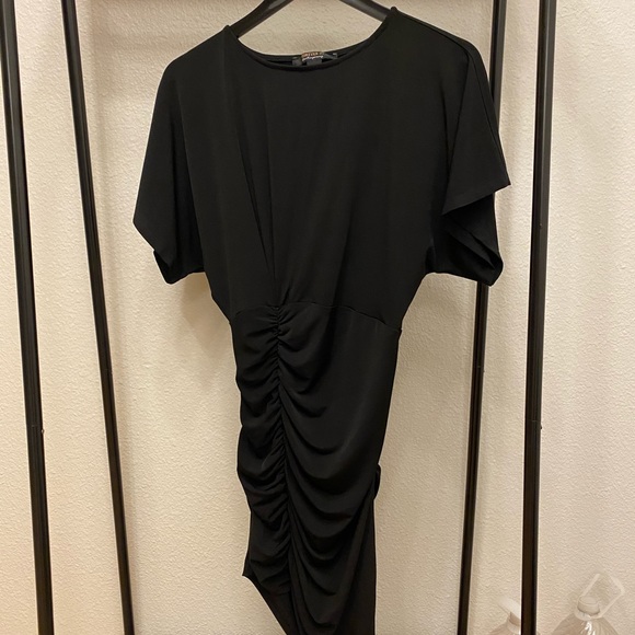 Dress - Picture 5 of 8